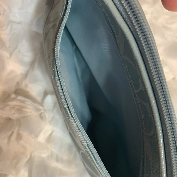 Coach - Picture 10 of 14